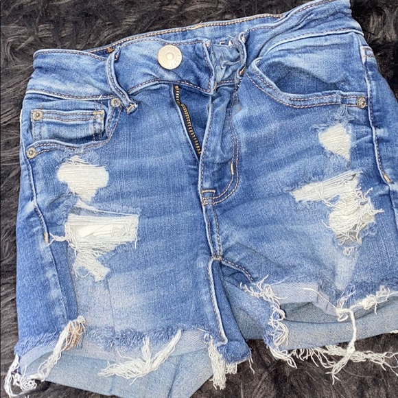 Jean ripped shorts - Picture 1 of 1